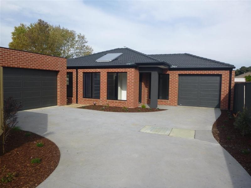 61A Strong Drive, Hampton Park VIC 3976