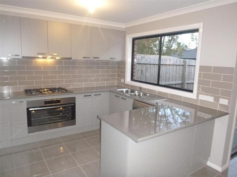 61A Strong Drive, Hampton Park VIC 3976