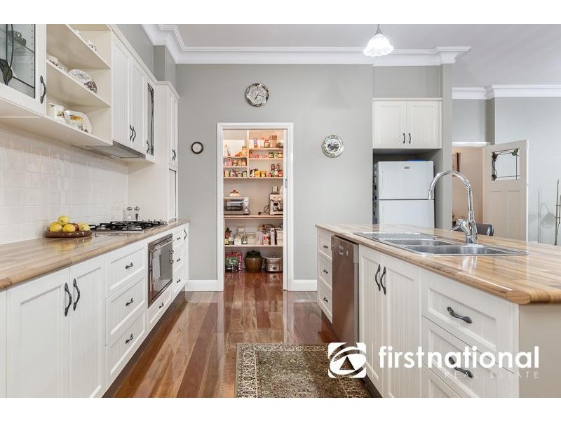 32 Campbell Street, Garfield VIC 3814