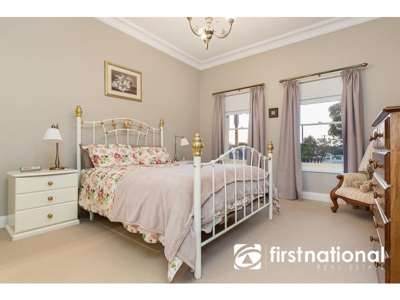 32 Campbell Street, Garfield VIC 3814