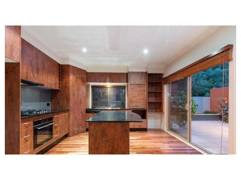 2/49 Lyall Road, Berwick VIC 3806