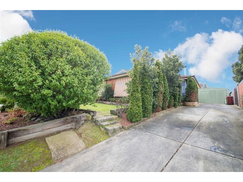 16 Coronata Court, Narre Warren VIC 3805