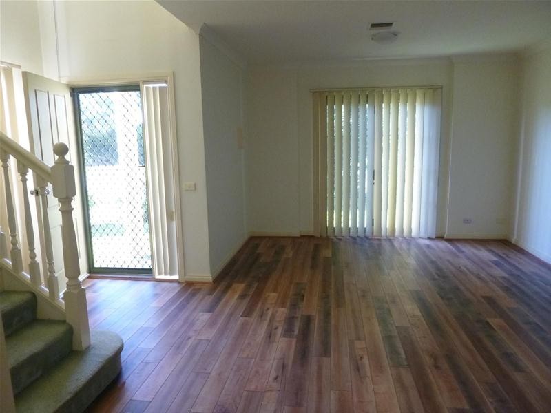 2 Fieldhouse Lane, Berwick VIC 3806