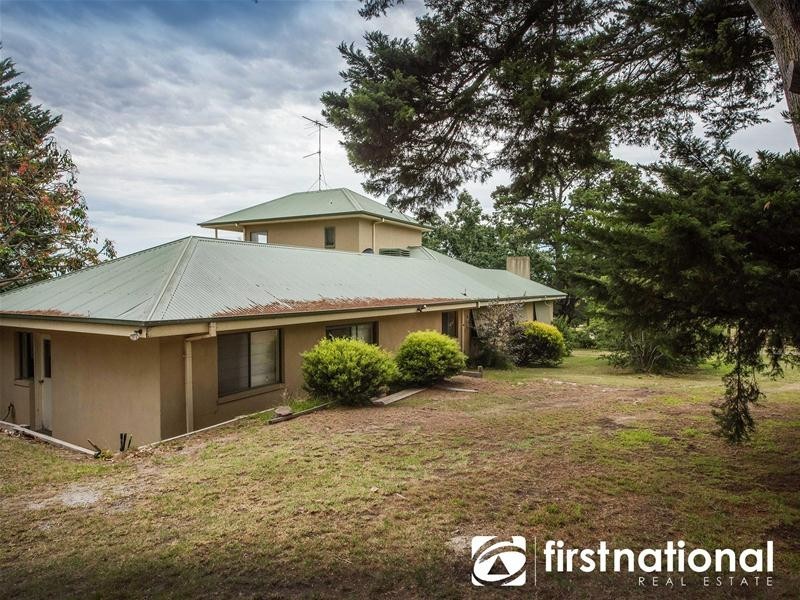 54 Whiteside Road, Officer VIC 3809