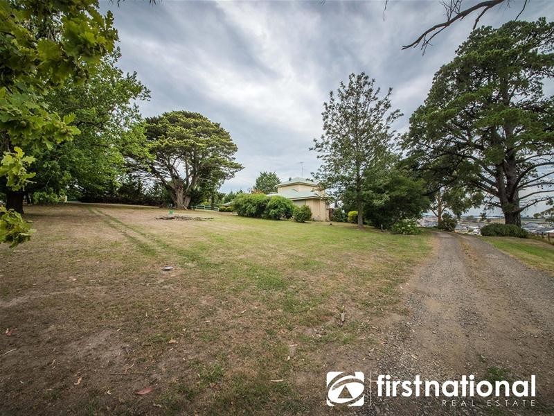 54 Whiteside Road, Officer VIC 3809