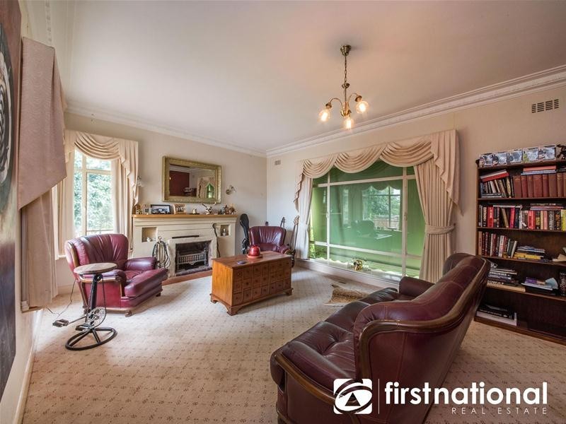 54 Whiteside Road, Officer VIC 3809