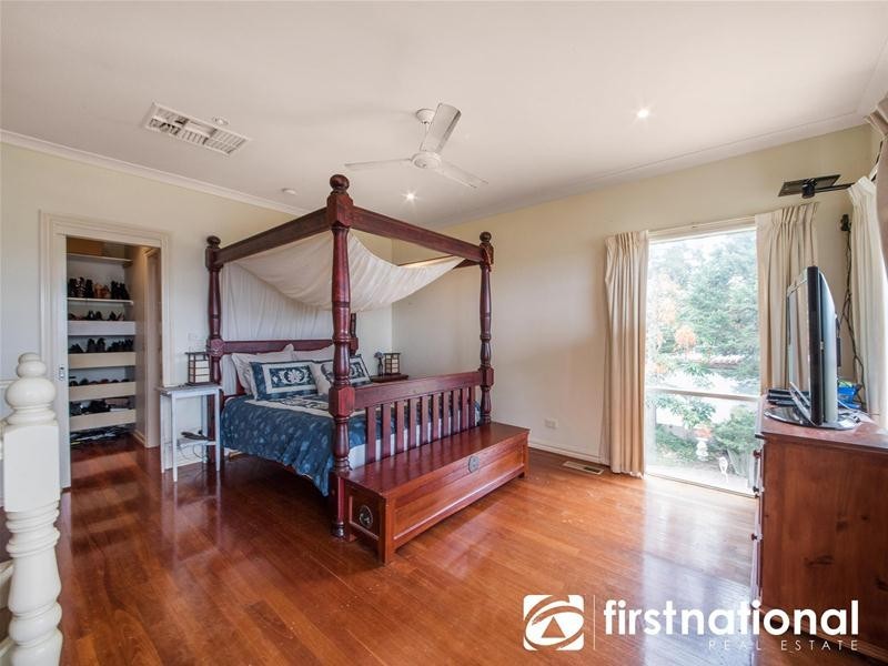 54 Whiteside Road, Officer VIC 3809