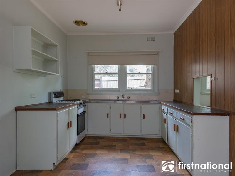 42 Harkaway Road, Berwick VIC 3806