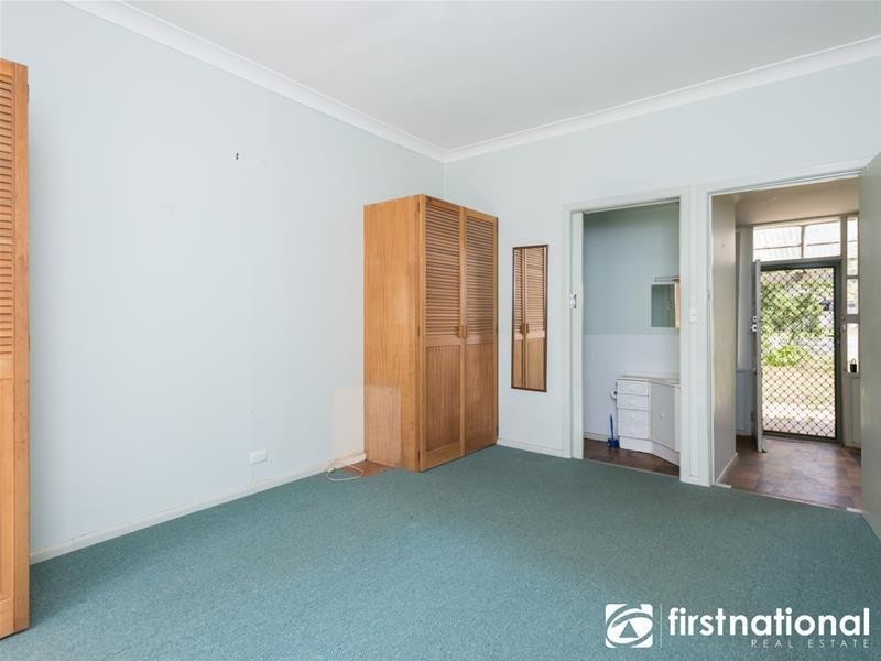 42 Harkaway Road, Berwick VIC 3806