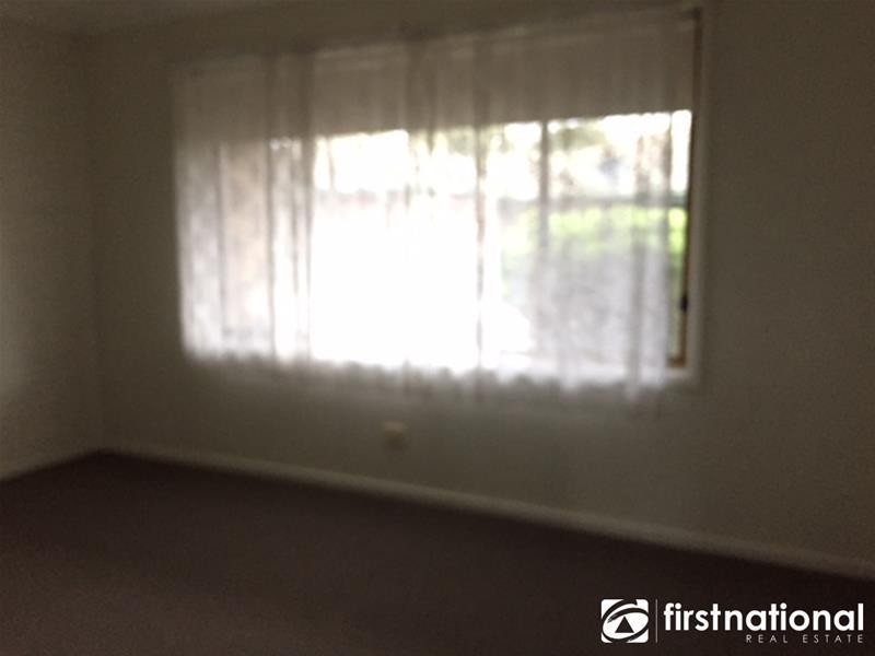 5/2-4 Charles Street, Pakenham VIC 3810