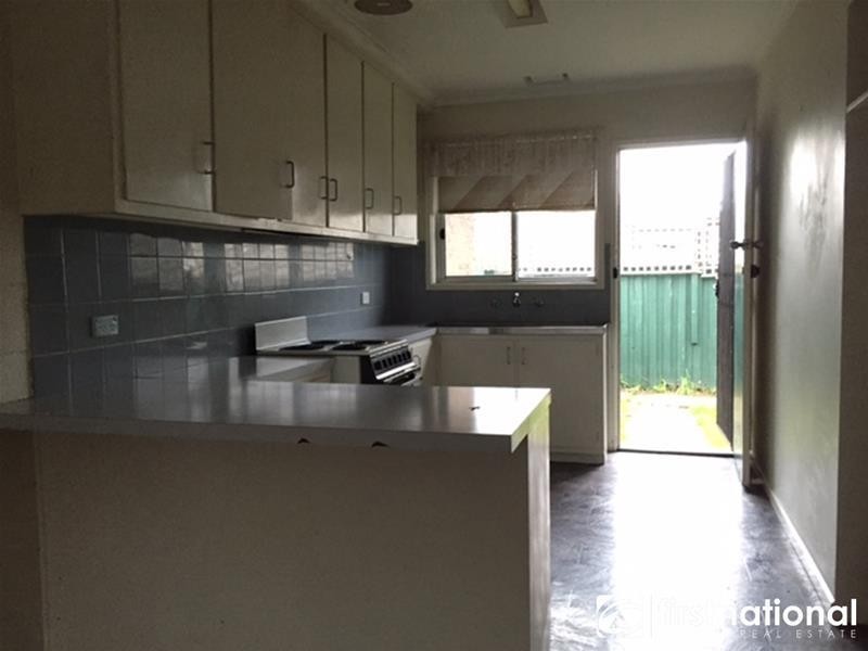 5/2-4 Charles Street, Pakenham VIC 3810