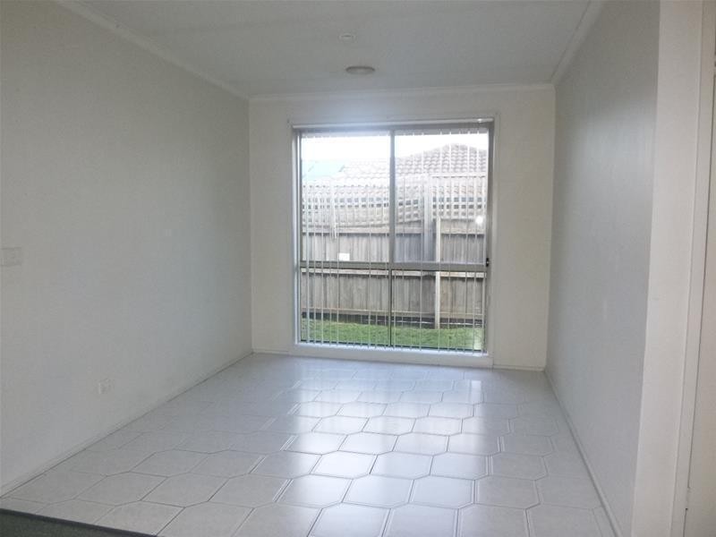 11 Wilmott Close, Berwick VIC 3806