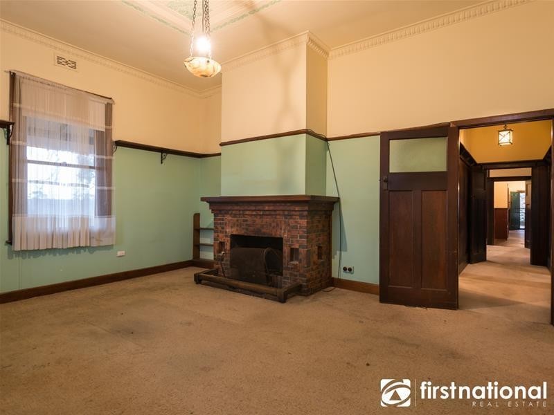 65 Racecourse Road, Pakenham VIC 3810