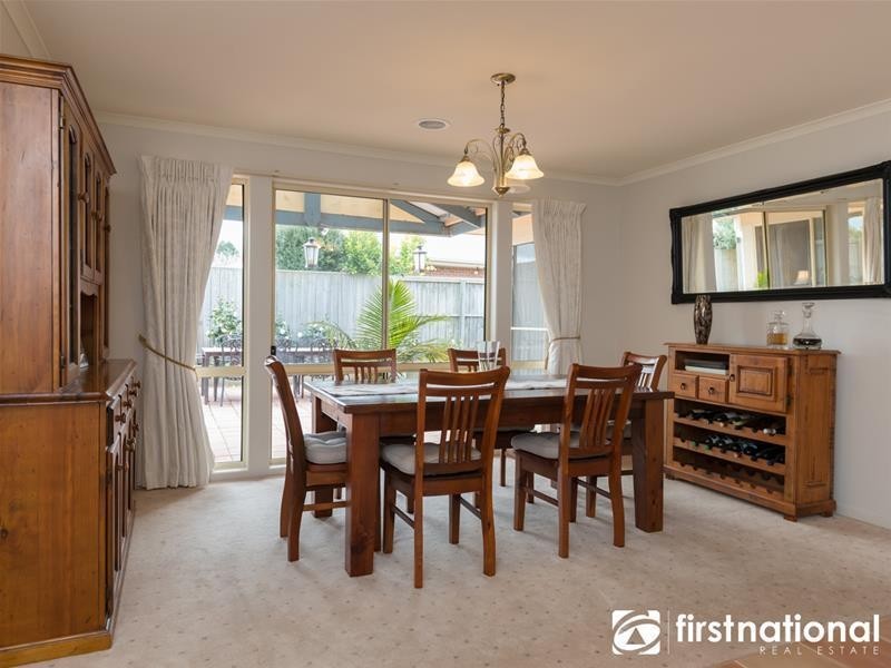 24 Streeton Way, Berwick VIC 3806