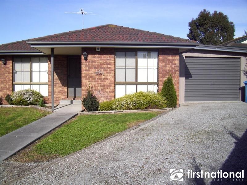 10 Ashton Rise, Narre Warren South VIC 3805