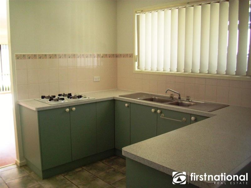 10 Ashton Rise, Narre Warren South VIC 3805