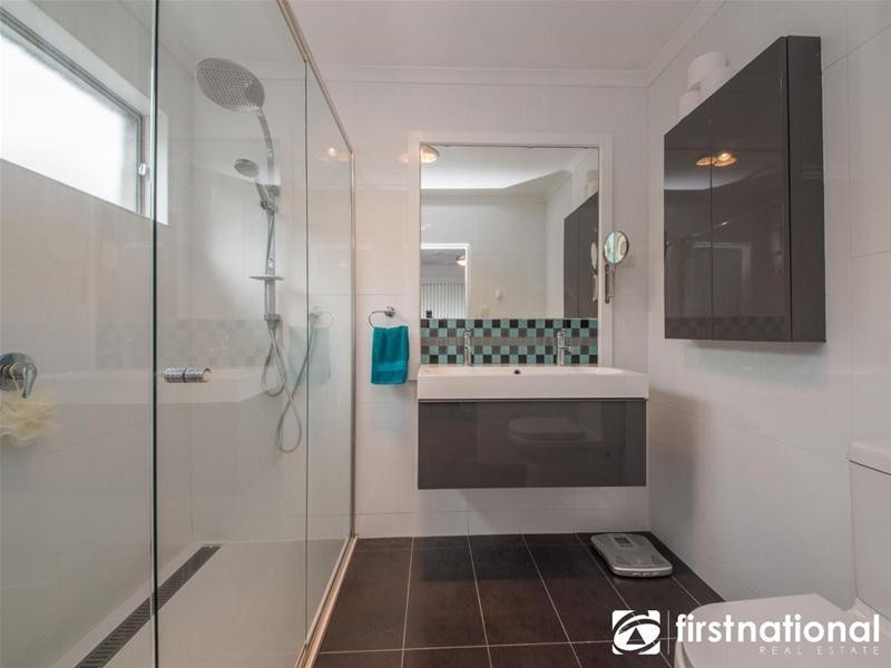 8 Inglis Road, Berwick VIC 3806