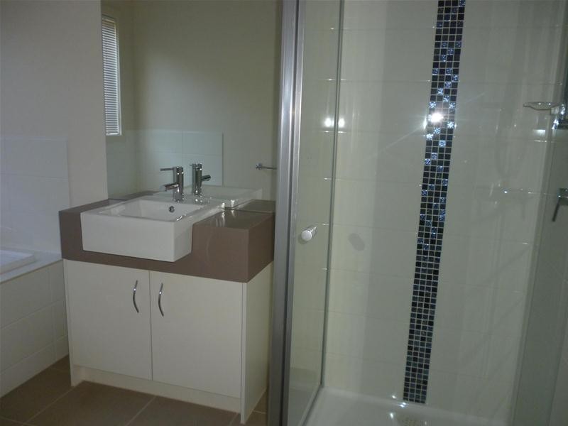 21 Celestine Drive, Officer VIC 3809