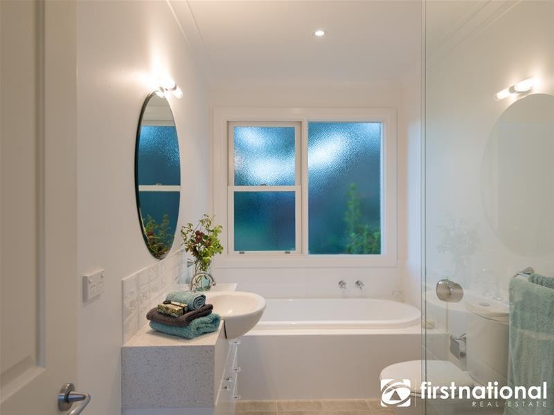 58 Buchanan Road, Berwick VIC 3806