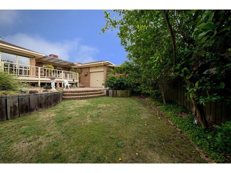 7 Lightwood Court, Berwick VIC 3806