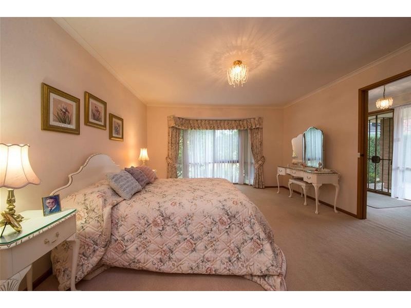 7 Lightwood Court, Berwick VIC 3806