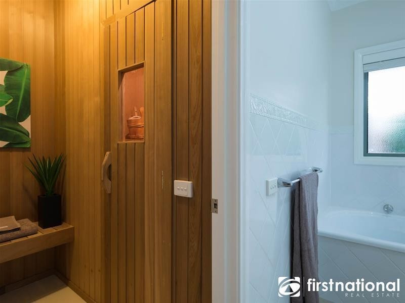 34 Balmain Drive, Berwick VIC 3806