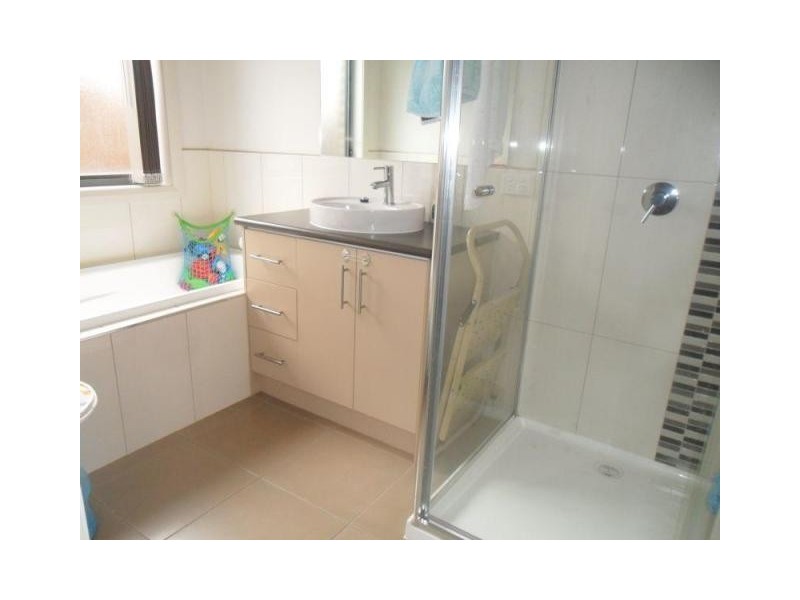 27 Flinders Park Drive, Officer VIC 3809