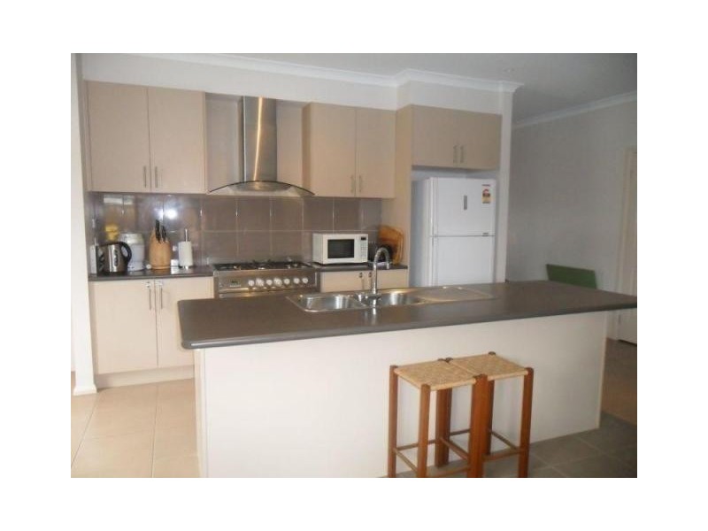 27 Flinders Park Drive, Officer VIC 3809