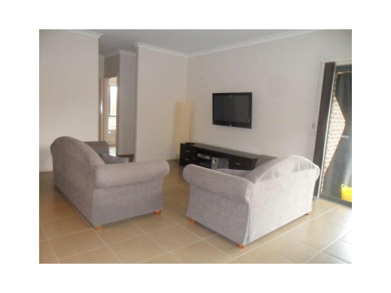 27 Flinders Park Drive, Officer VIC 3809