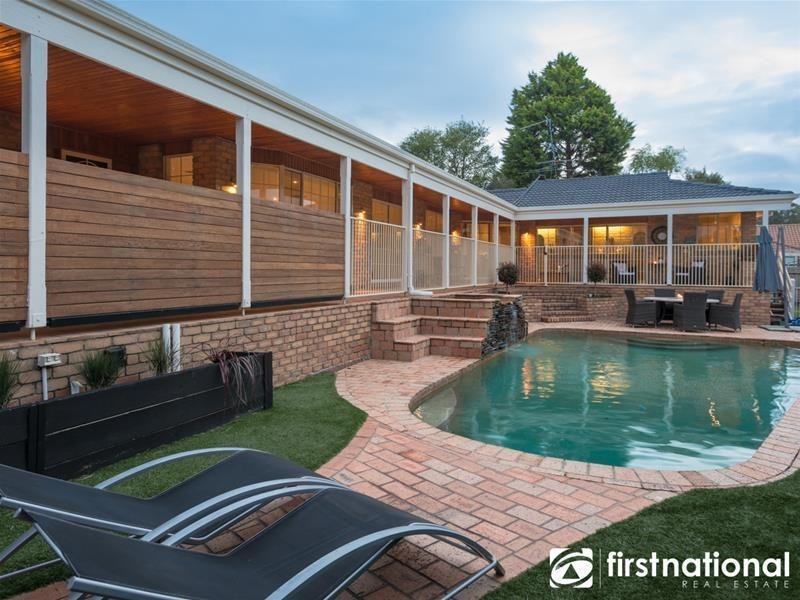 4 Cowper Rise, Berwick VIC 3806