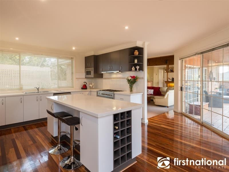 4 Cowper Rise, Berwick VIC 3806