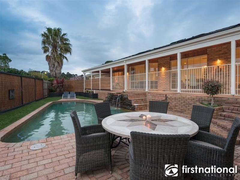 4 Cowper Rise, Berwick VIC 3806