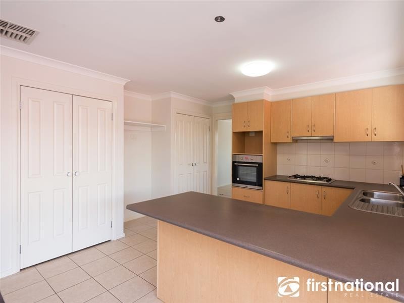 48 Marsh Grove, Berwick VIC 3806
