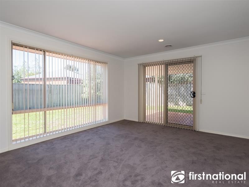 48 Marsh Grove, Berwick VIC 3806