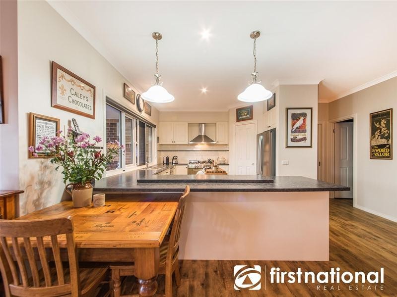 17 Windermere Boulevard, Pakenham VIC 3810