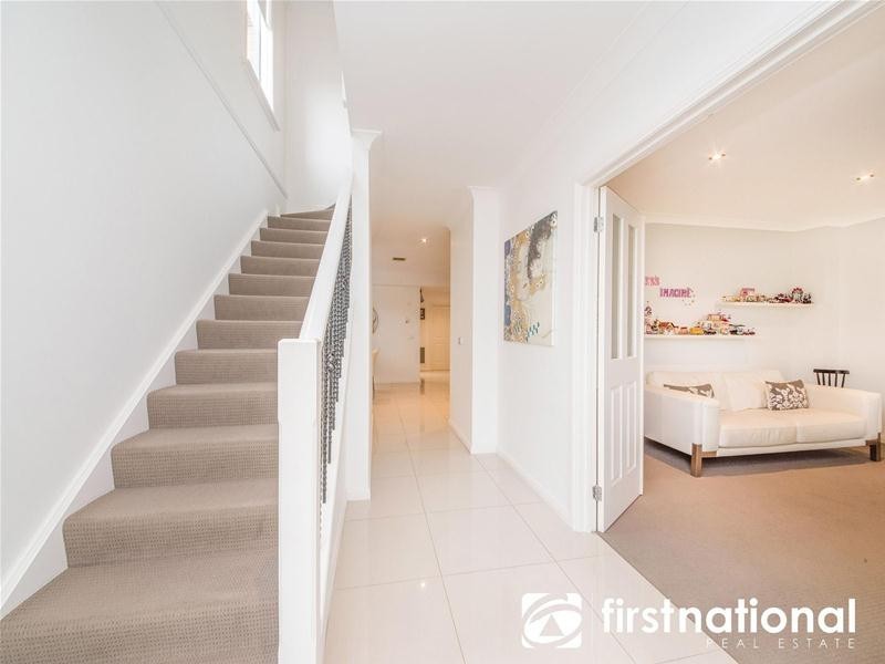 1 Cropton Place, Narre Warren South VIC 3805