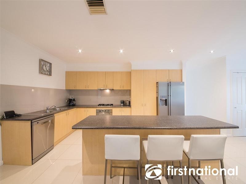 1 Cropton Place, Narre Warren South VIC 3805