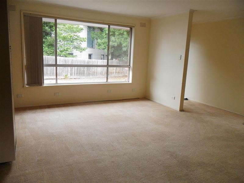 2/8 Wheeler Street, Berwick VIC 3806