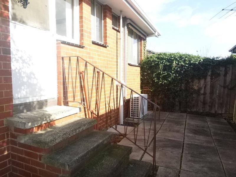 2/8 Wheeler Street, Berwick VIC 3806