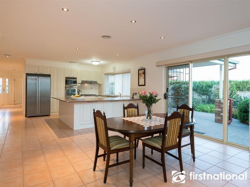 7 Temple-Wood Court, Berwick VIC 3806