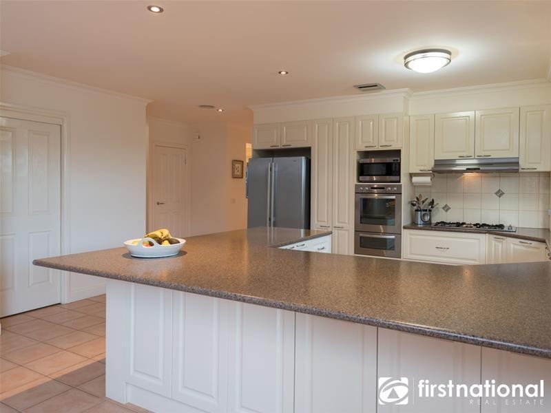 7 Temple-Wood Court, Berwick VIC 3806