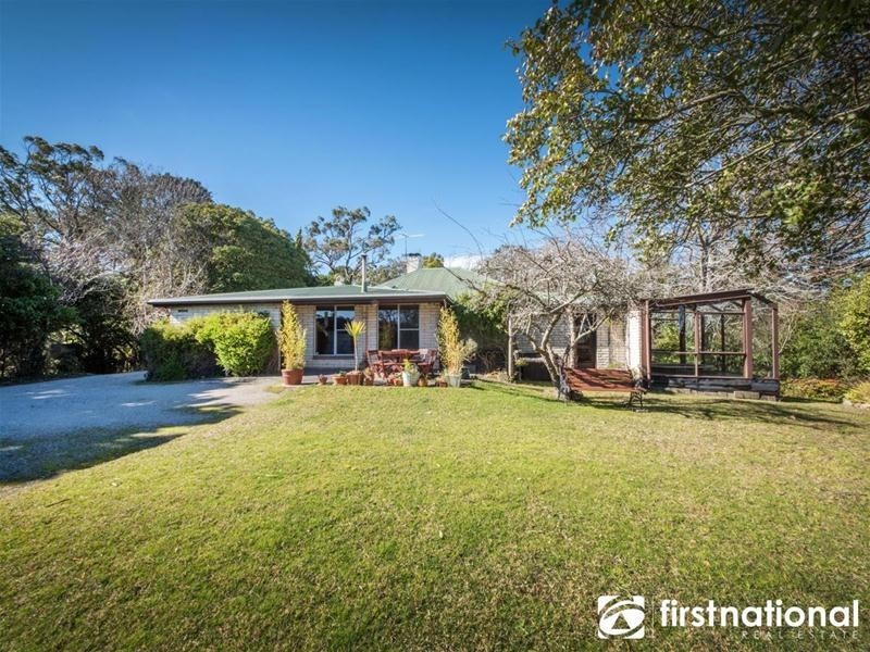 15 Beaconsfield-Emerald Road, Beaconsfield Upper VIC 3808