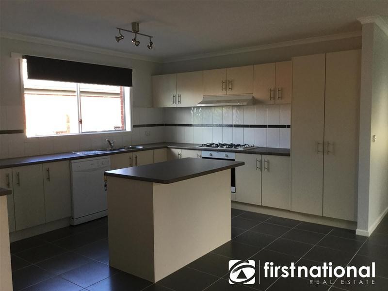 7 Manna Gum Drive, Pakenham VIC 3810