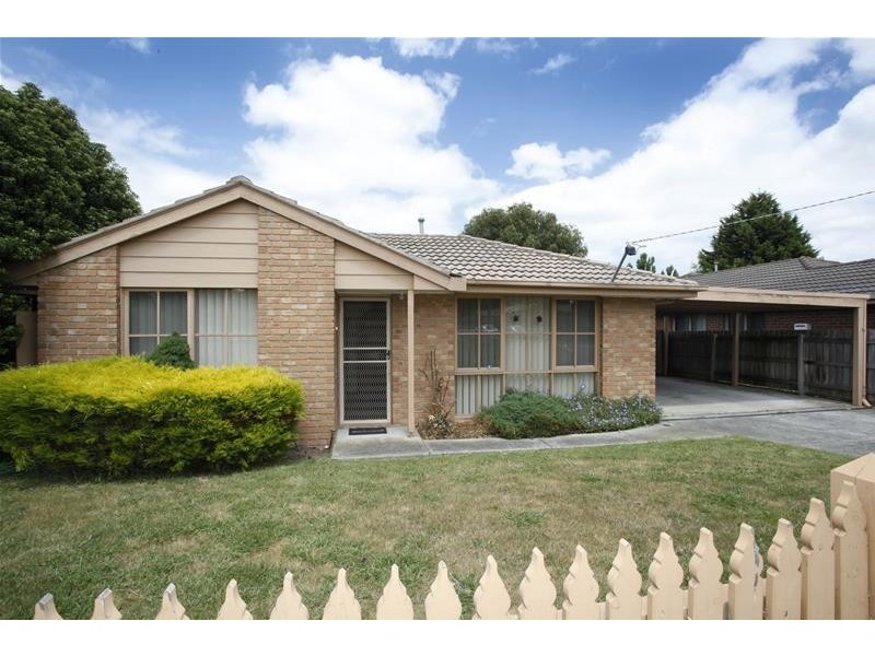 130 Warana Drive, Hampton Park VIC 3976