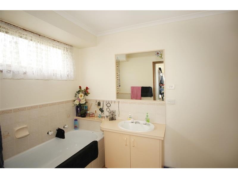 130 Warana Drive, Hampton Park VIC 3976