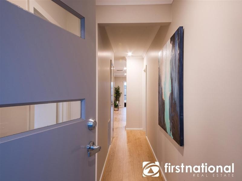 17 Ascot Park Drive, Pakenham VIC 3810