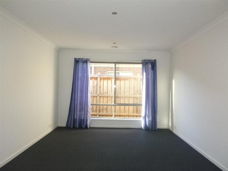 27 Celestine Drive, Officer VIC 3809