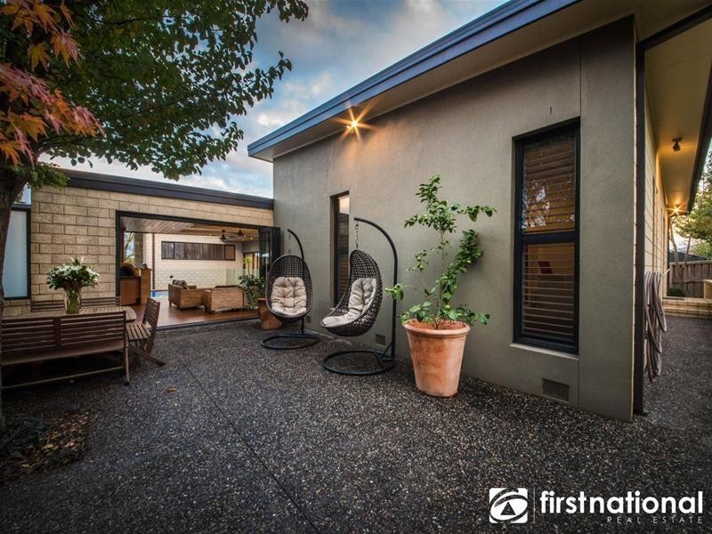 3 Leichhardt Way, Berwick VIC 3806