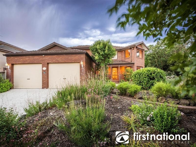 30 Edrington Park Drive, Berwick VIC 3806