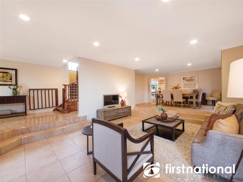 30 Edrington Park Drive, Berwick VIC 3806